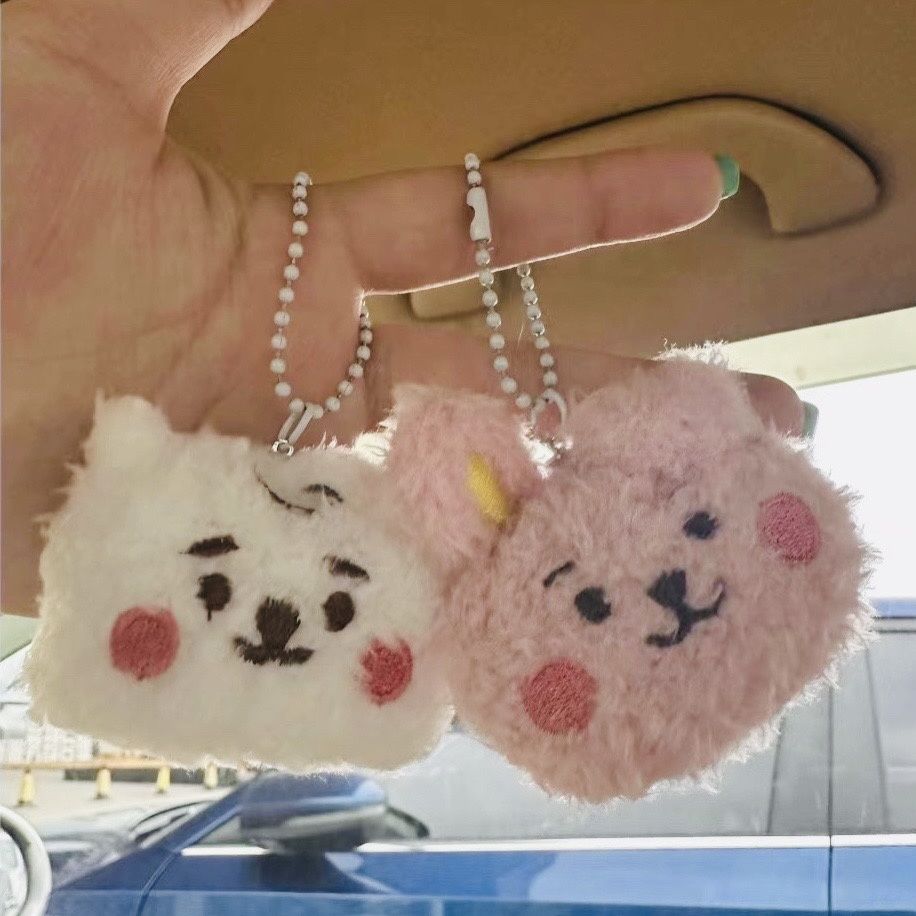 سلسلة مفاتيح دمية قطيفة لطيفة  - مراجعة Anime Merchandise Gift وسعره