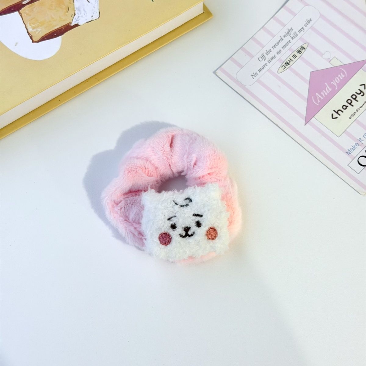 ربطة شعر على شكل دمية BT21 الك - مراجعة Anime Merchandise Gift وسعره